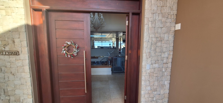 4 Bedroom Property for Sale in Witsand Western Cape